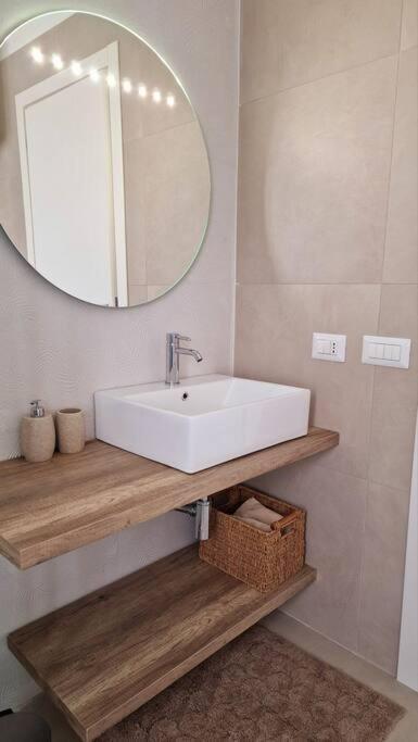Olivella21 Luxury Montesanto Appartement Naples